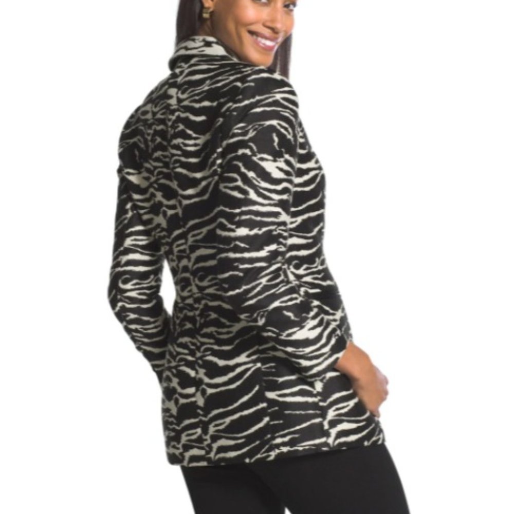 Chicos Women's Bi-Color Animal Zebra Print Suit Jacket Blazer Size 0/ XS‎ (4-6) - Picture 3 of 16